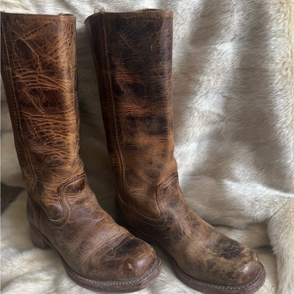 Frye Campus 14L Boots In A Distressed Brown Leather - Picture 3 of 11